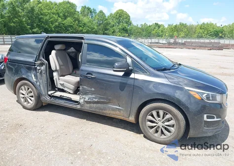 2020 Kia Sedona Lx z USA, uszkodzony, nr VIN KNDMB5C19L6657829